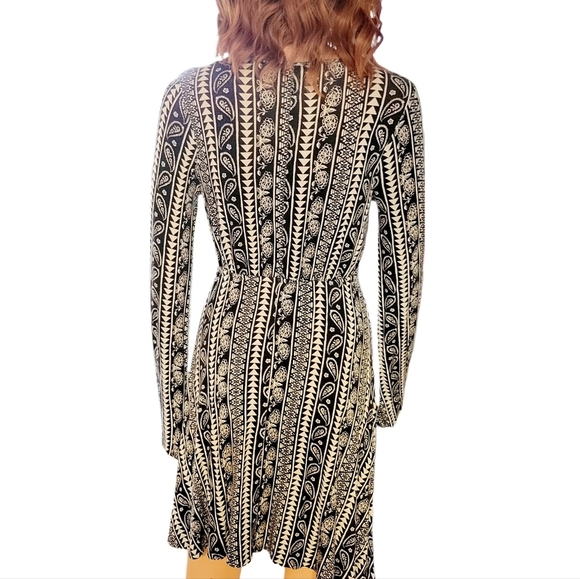 Express long sleeve printed fit & flare mini dress size small - Picture 4 of 7